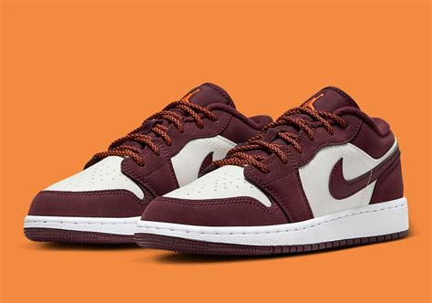 nike air jordan 1 retro high weiß|Air Jordan 1 low maroon.